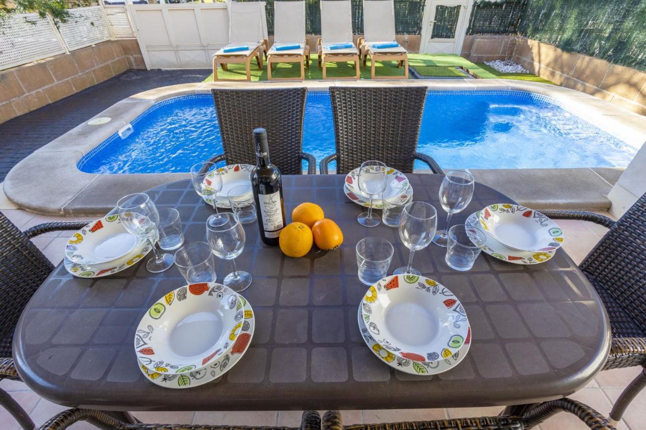 Beach House Alcudia Bagian luar foto