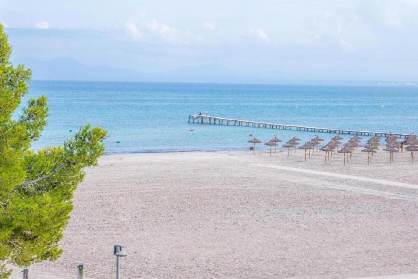 Beach House Alcudia Bagian luar foto